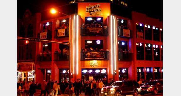 Honky Tonk Central, Broadway Nashville
