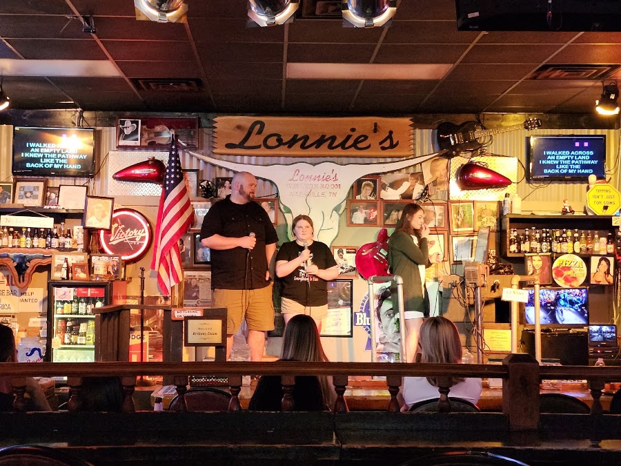Singers on stage at Lonnie's Western Room, Nashville
